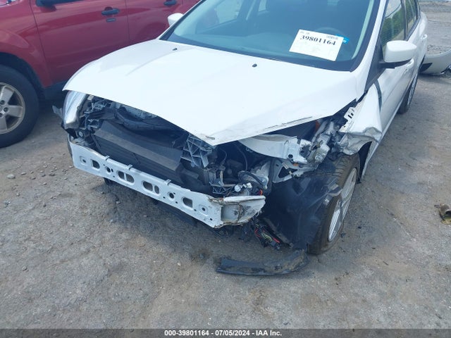 Ford FOCUS SE 2018 1FADP3F22JL262289 Image 13