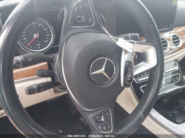 WDDZF4JB2HA061830 Mercedes-Benz E 300