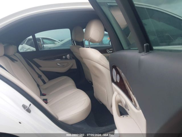WDDZF4JB2HA061830 Mercedes-Benz E 300