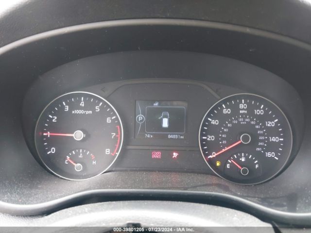 KNDPMCAC8H7236573 KIA Sportage Lx