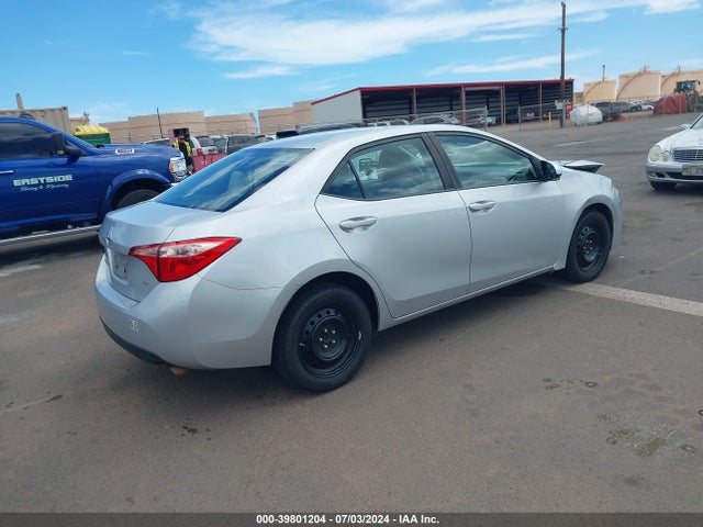 Toyota COROLLA LE 2017 5YFBURHE3HP578208 Image 4