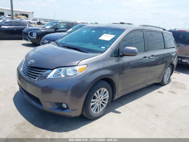5TDYK3DC6ES443177 Toyota Sienna Xle V6 8 Passenger