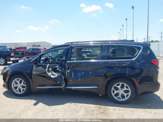 2C4RC1BG7HR603320 Chrysler Pacifica Touring-l