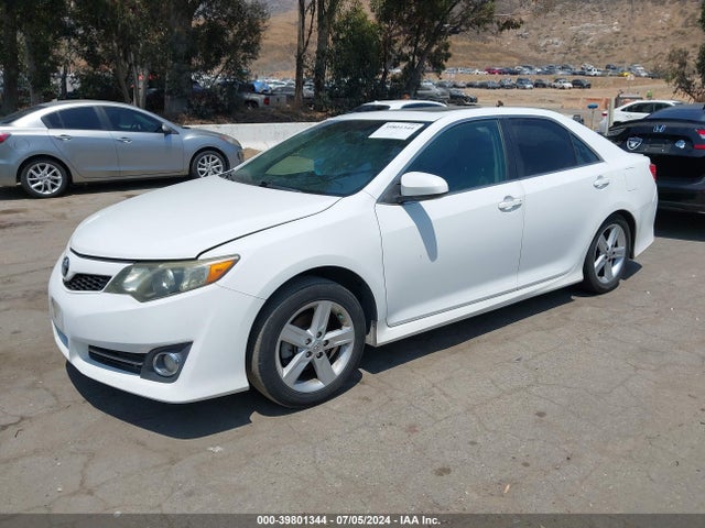Toyota CAMRY SE 2014 4T1BF1FK1EU758737 Image 2