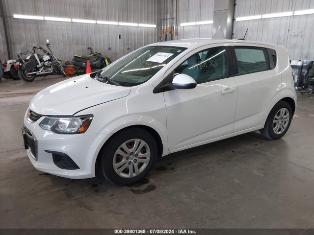 Chevrolet Sonic Lt Auto 2017 1G1JG6SH5H4134165 Image 2