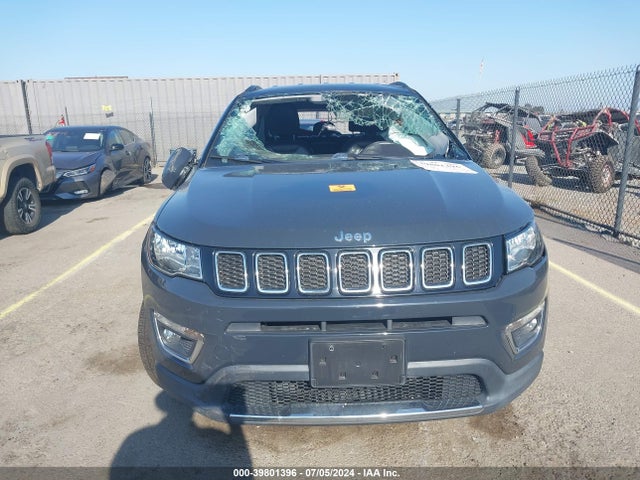 3C4NJCCBXJT420466 Jeep Compass Limited Fwd