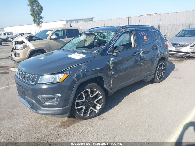 3C4NJCCBXJT420466 Jeep Compass Limited Fwd
