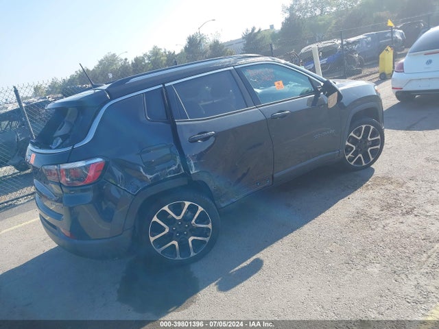3C4NJCCBXJT420466 Jeep Compass Limited Fwd