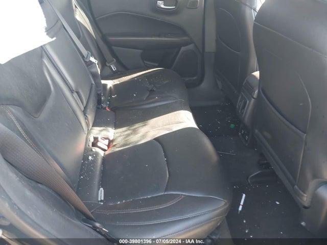 3C4NJCCBXJT420466 Jeep Compass Limited Fwd