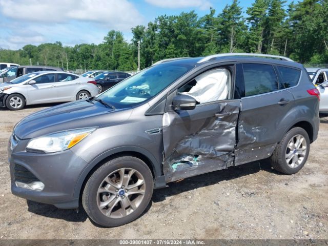 1FMCU9J98EUA33813 Ford Escape Titanium