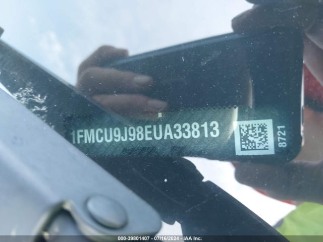 1FMCU9J98EUA33813 Ford Escape Titanium