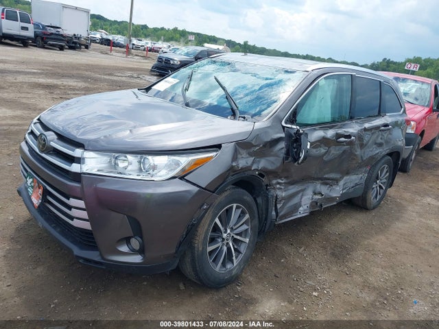 Toyota Highlander Xle 2019 5TDJZRFH2KS927304 Image 2