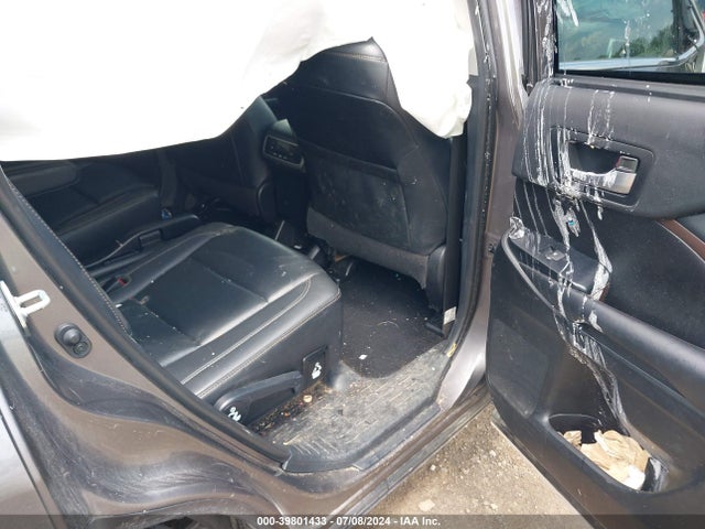 Toyota Highlander Xle 2019 5TDJZRFH2KS927304 Image 8