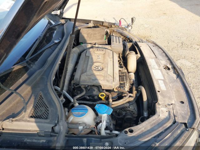 1VWAT7A39GC003577 Volkswagen Passat 1.8t S