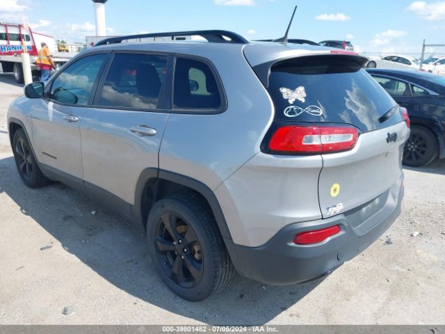 1C4PJLCB2GW127544 Jeep Cherokee Altitude