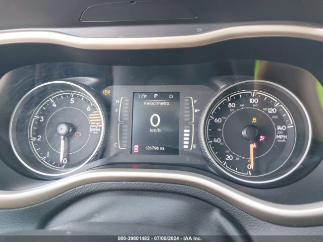 1C4PJLCB2GW127544 Jeep Cherokee Altitude