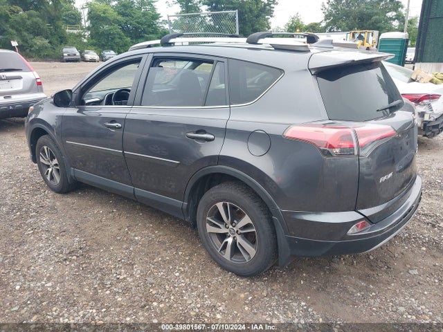 Toyota Rav4 Xle 2018 JTMRFREV1JJ237865 Image 3