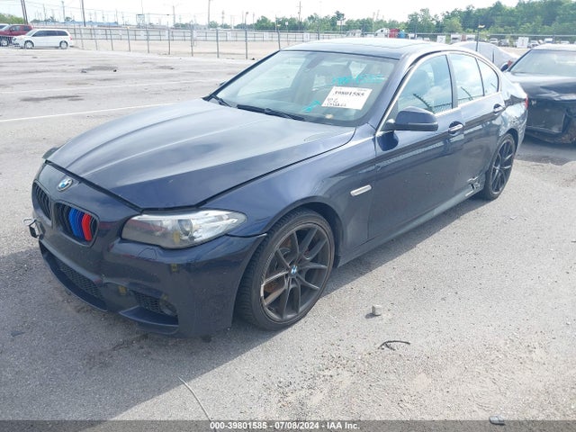 BMW 528i Xdrive 2014 WBA5A7C57ED613331 Image 2