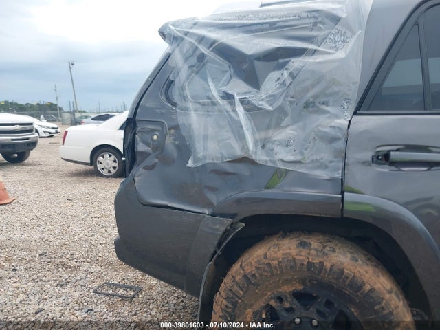 Toyota 4RUNNER SR5 2017 JTEZU5JR8H5148378 Image 20