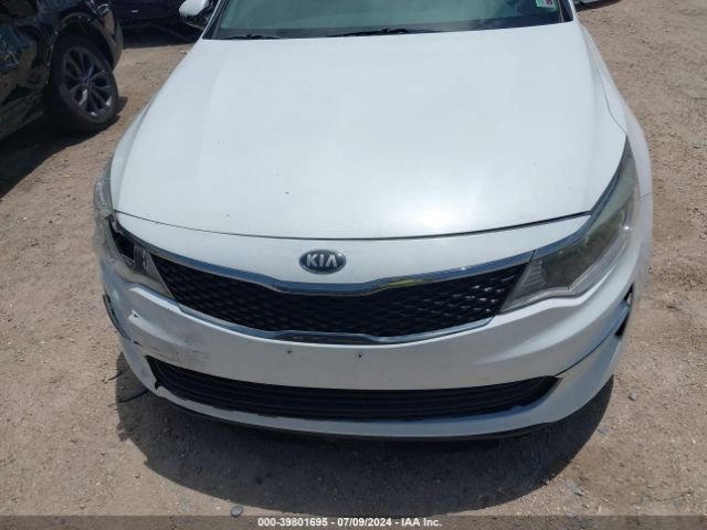 5XXGT4L32JG211722 KIA Optima Lx