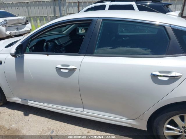 5XXGT4L32JG211722 KIA Optima Lx
