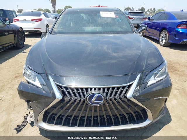 58ADA1C10NU017944 Lexus ES 300H