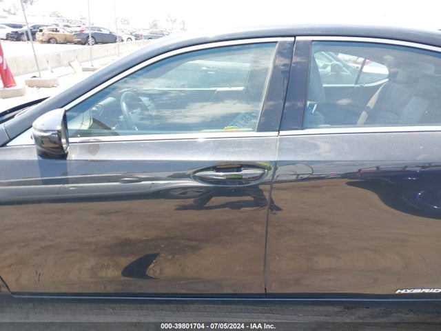 58ADA1C10NU017944 Lexus ES 300H