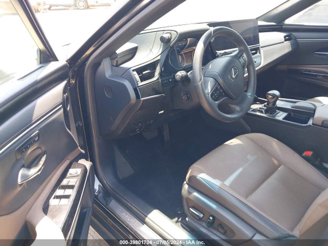 Lexus ES 300H 2022 58ADA1C10NU017944 Image 5