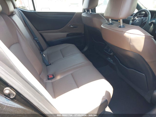 Lexus ES 300H 2022 58ADA1C10NU017944 Image 8