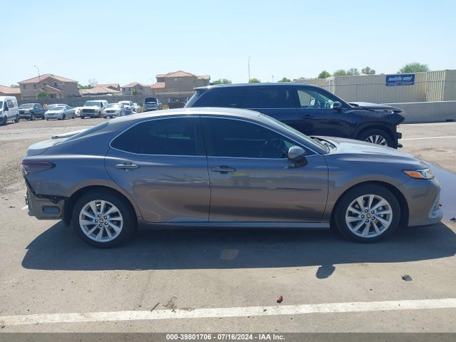 Toyota CAMRY LE 2022 4T1C11AK5NU635369 Image 13