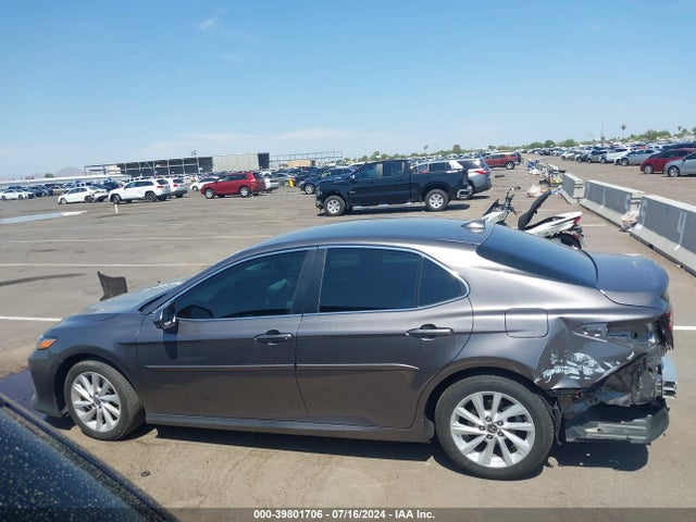 Toyota CAMRY LE 2022 4T1C11AK5NU635369 Image 14