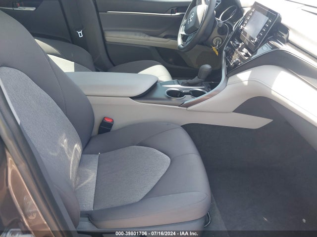 Toyota CAMRY LE 2022 4T1C11AK5NU635369 Image 5