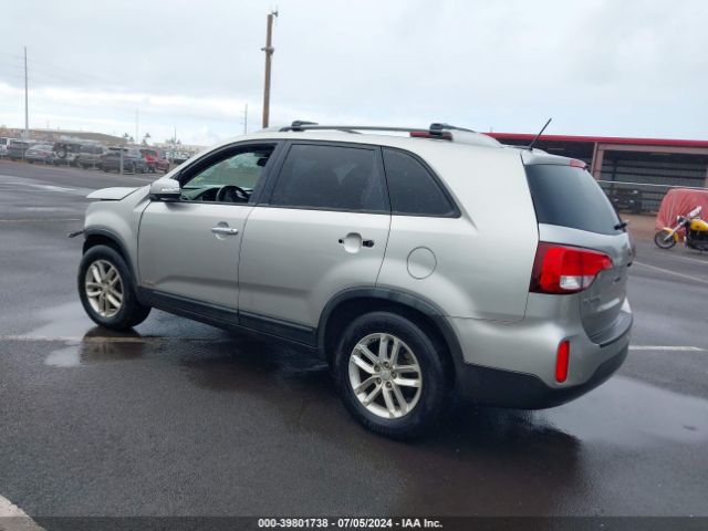 5XYKTDA76FG558635 KIA Sorento Lx V6
