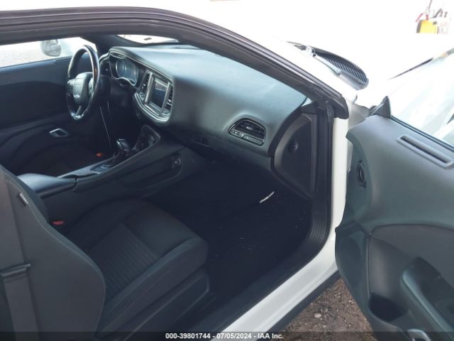 2021 DODGE CHALLENGER 2C3CDZAG3MH538635 Photo 4