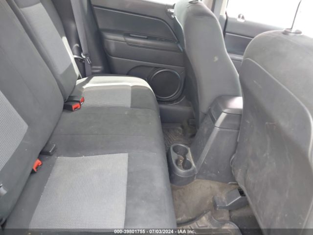 1C4NJPFA2GD677758 Jeep Patriot Latitude