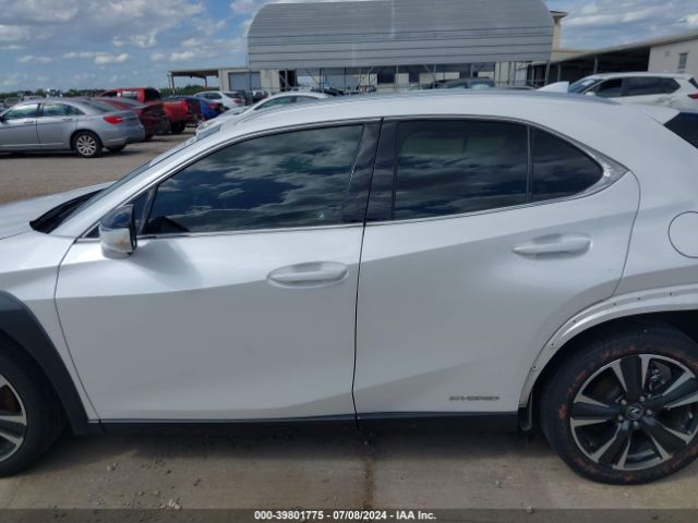 JTHU9JBH4K2009838 Lexus UX 250H
