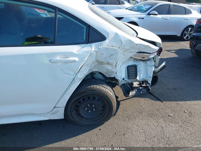 Toyota COROLLA LE 2021 5YFEPMAE5MP183524 Image 17