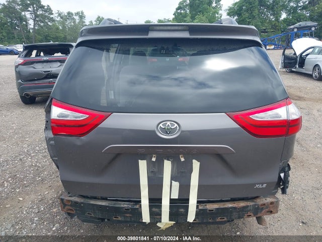 Toyota Sienna Xle 8 Passenger 2017 5TDYZ3DC7HS853468 Image 16