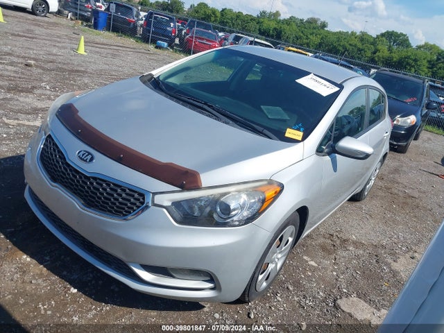 KIA FORTE LX 2016 KNAFK5A81G5647197 Image 2
