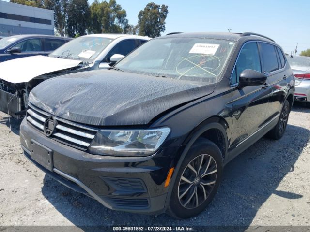 3VV3B7AX4LM074813 Volkswagen Tiguan 2.0t Se/2.0t Se R-line Black/2.0t Sel
