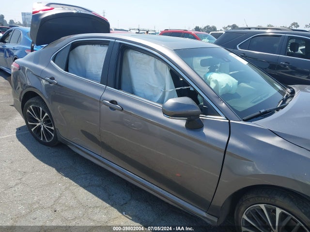 Toyota CAMRY SE 2018 4T1B11HK8JU656793 Image 13