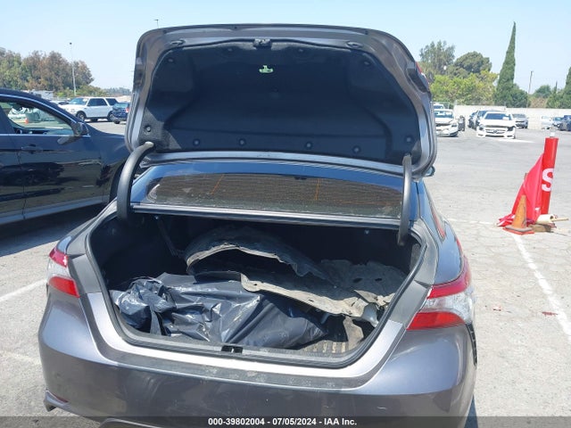 Toyota CAMRY SE 2018 4T1B11HK8JU656793 Image 16