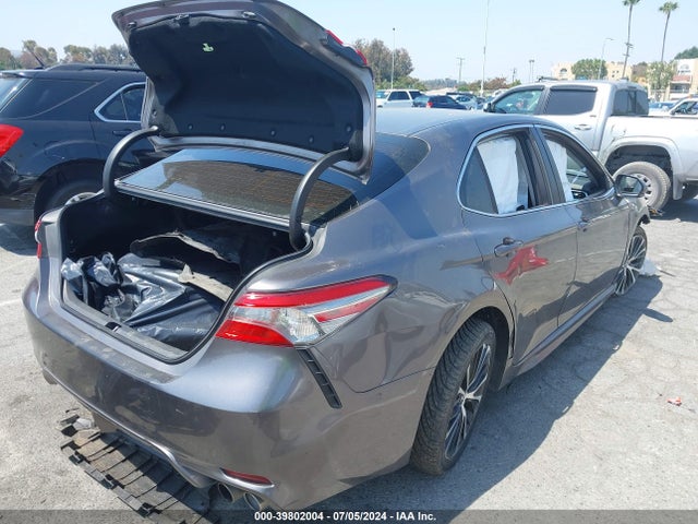 Toyota CAMRY SE 2018 4T1B11HK8JU656793 Image 4