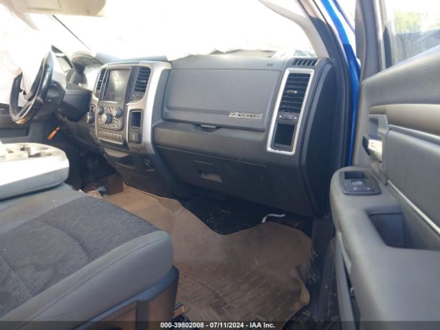 1C6RR7TT0KS702670 RAM 1500 Classic Big Horn  4x4 6'4 Box