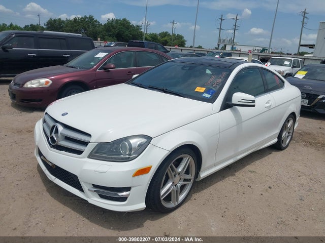Продаж на аукціоні авто 2013 Mercedes-benz C 250, vin: WDDGJ4HBXDG053347, номер лоту: 39802207