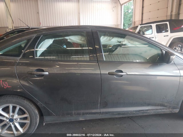Ford FOCUS SE 2018 1FADP3F21JL327357 Image 13