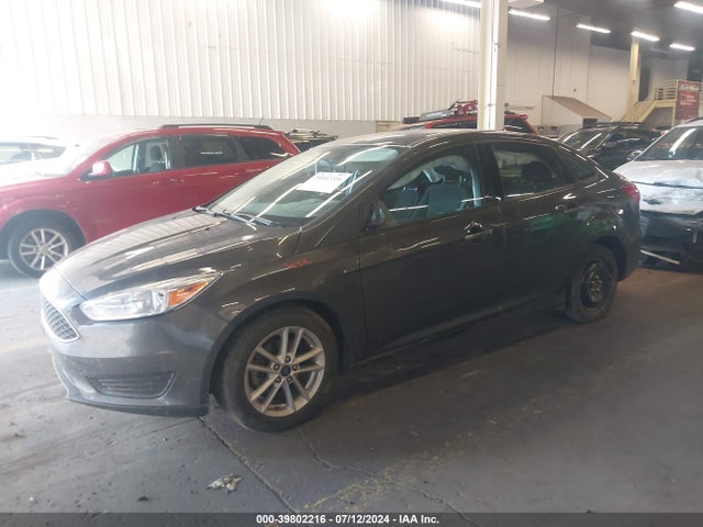 Ford FOCUS SE 2018 1FADP3F21JL327357 Image 2