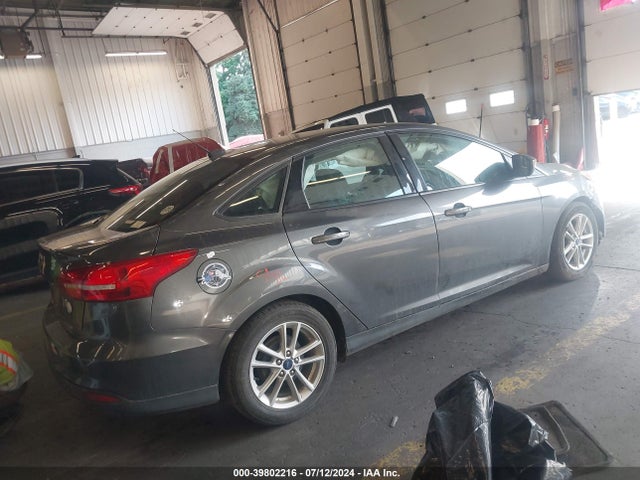 Ford FOCUS SE 2018 1FADP3F21JL327357 Image 4