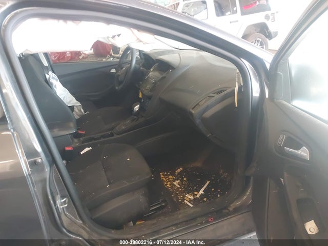 Ford FOCUS SE 2018 1FADP3F21JL327357 Image 5