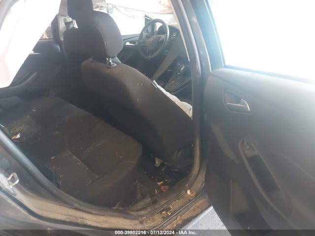 Ford FOCUS SE 2018 1FADP3F21JL327357 Image 8